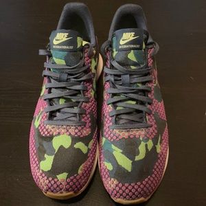 Nike Internationalist Jcrd Wmns (Camo)